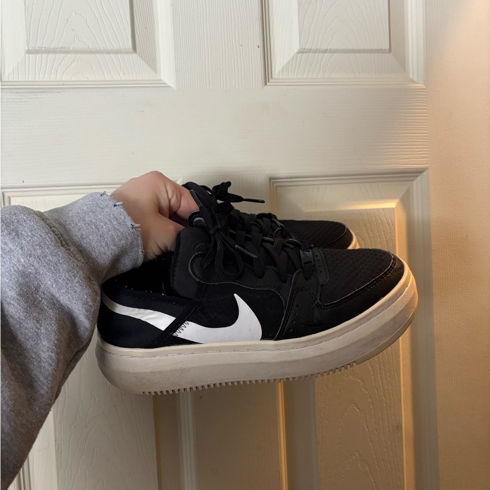 Nike Black and White Womens Sneakers